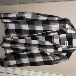 American Eagle Outfitters Black and White Plaid Shirt